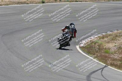 media/Apr-20-2025-AHRMA (Sun) [[393a79c373]]/Race/Group 5/Turn 4b/